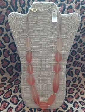 Chico's Desert Coral Ombré Beaded Necklace Kenya Collection NWT
